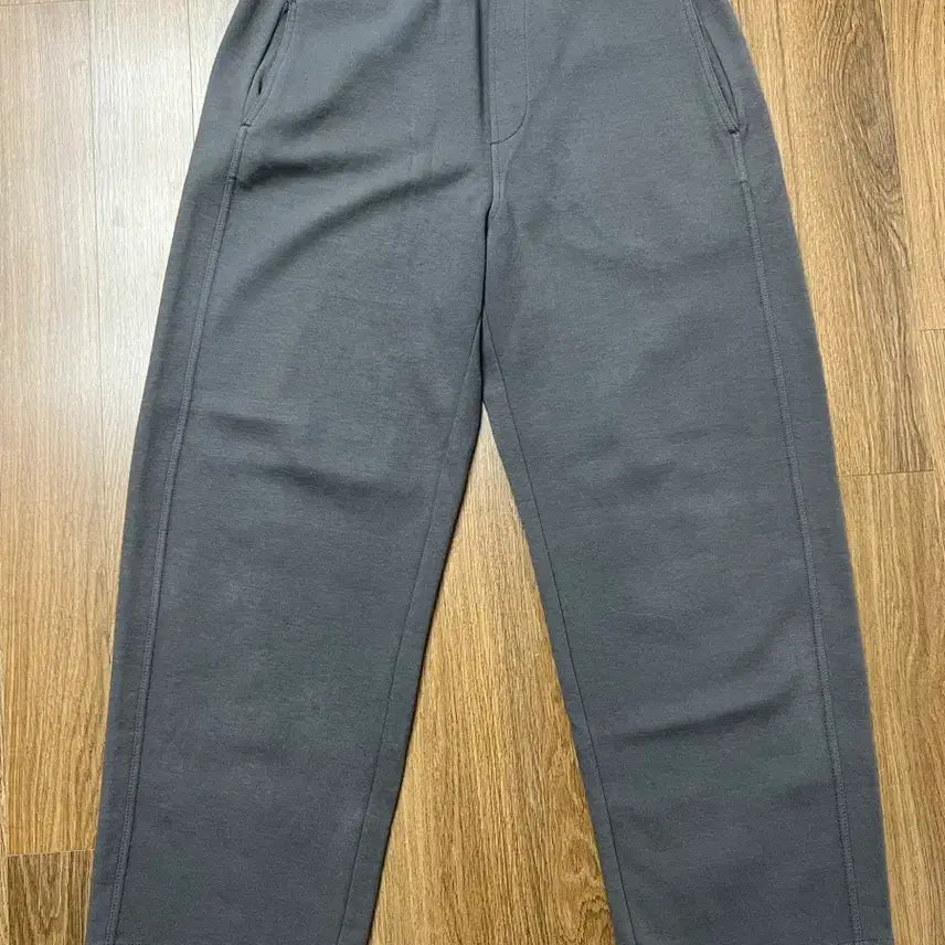 [BUNJANG] Blankroom Relax Sweatpants (Charcoal) / 블랭크룸 릴랙스 스웻팬츠 (차콜) 스웨트팬츠