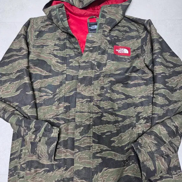 [BUNJANG] The North Face Tiger Camo Jacket Red Box Logo Red Lining / 노스페이스 타이거 카모 자켓 (레드 박스로고 / 레드 안감)