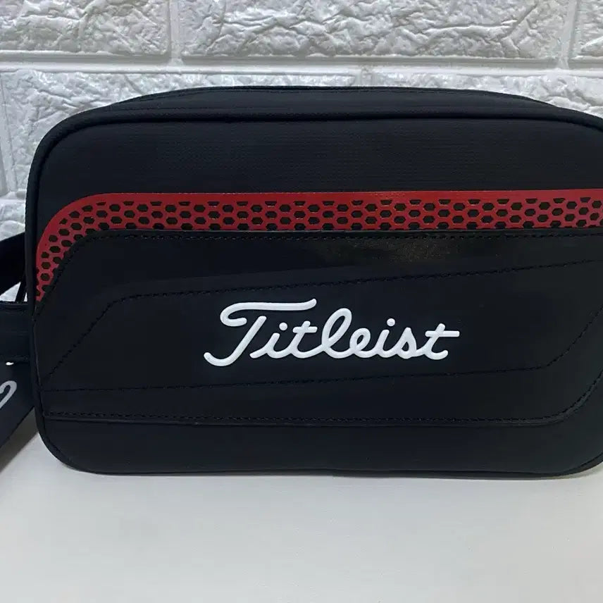 [BUNJANG] Titleist Golf Pouch Black Red / 타이틀리스트 골프 파우치 블랙 레드