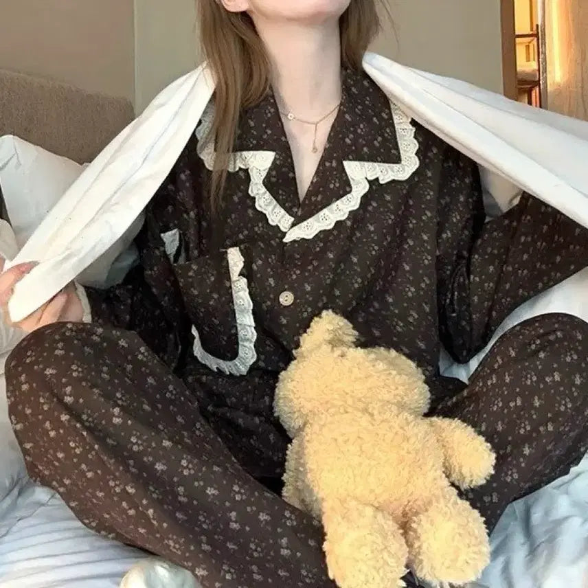 [BUNJANG] Floral Lace Brown Pajama Set / 잠옷 세트 꽃무늬 레이스 브라운