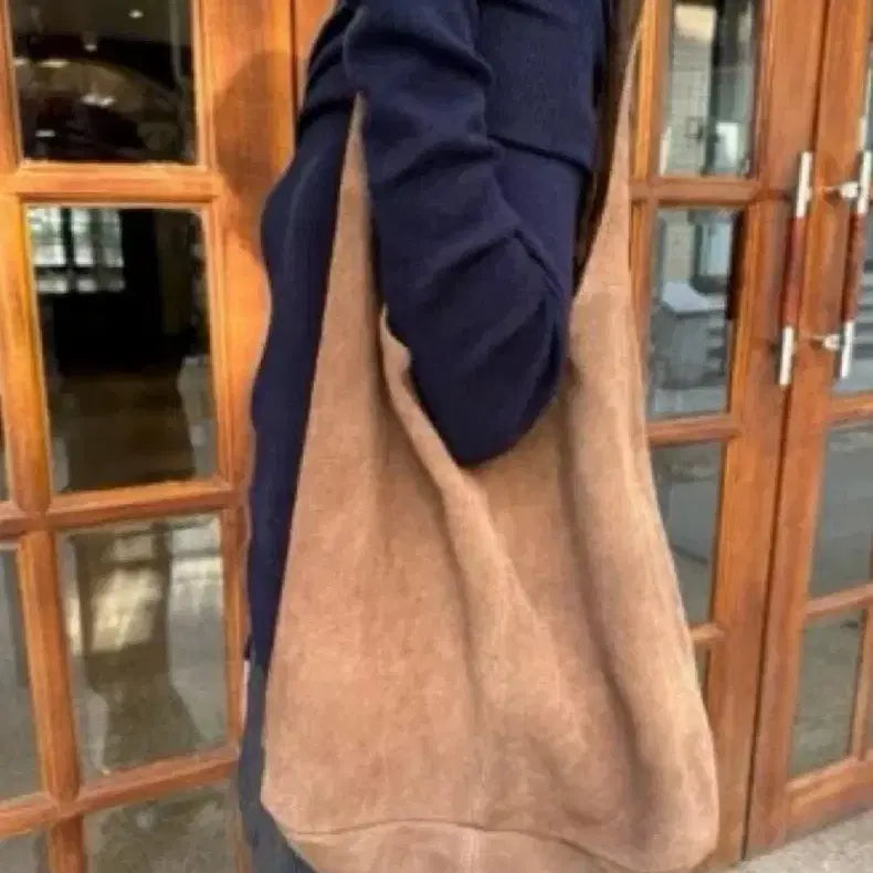 [BUNJANG] Brandy Melville Suede Shoulder Bag / 택미제거새제품/ 브랜디멜빌 스웨이드 백