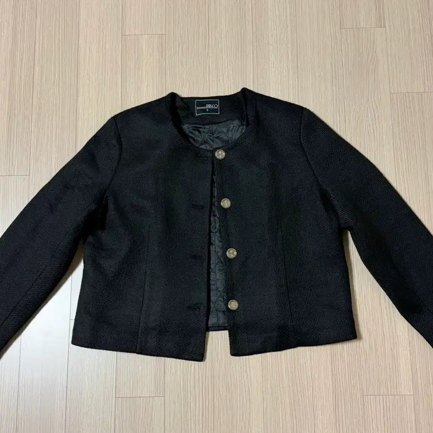 [BUNJANG] Ririenko Cropped Jacket / 리리앤코  크롭자켓/ (66,77)
