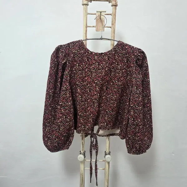 [BUNJANG] Layered Blouse with Puffed Sleeves / 레이어드 블라우스
