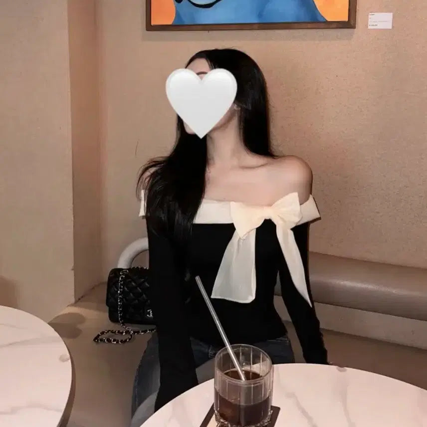 [BUNJANG] Off-Shoulder Ribbon Blouse - Black / 오프숄더 리본 블라우스 블랙