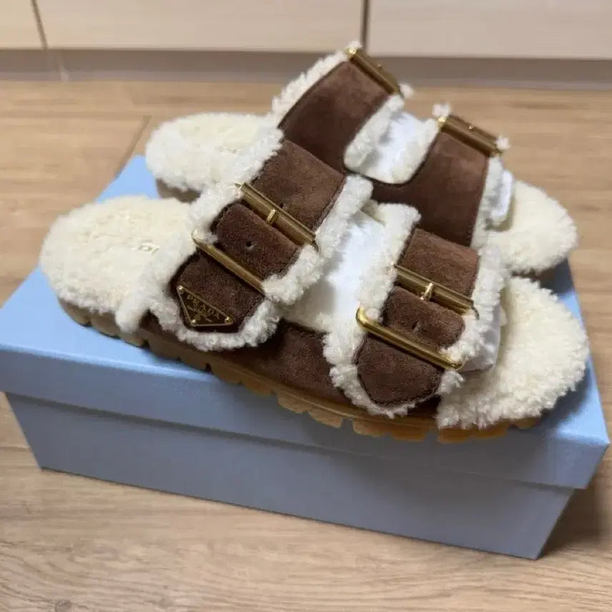 [BUNJANG] Prada Shearling Slides / 프라다 시어링 슬라이드