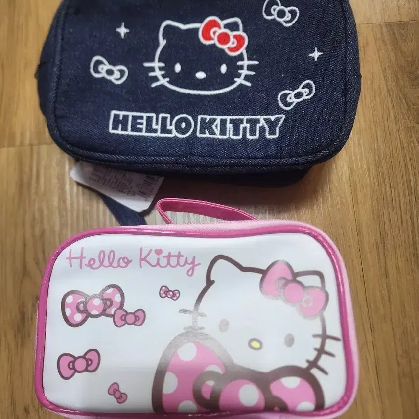 [BUNJANG] Hello Kitty Pouch Set (2 Types) / 헬로키티 파우치 2종 세트