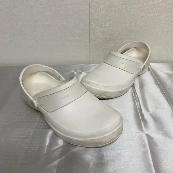 [BUNJANG] Crocs Classic Clog Sandals / 크록스 클로그 샌들