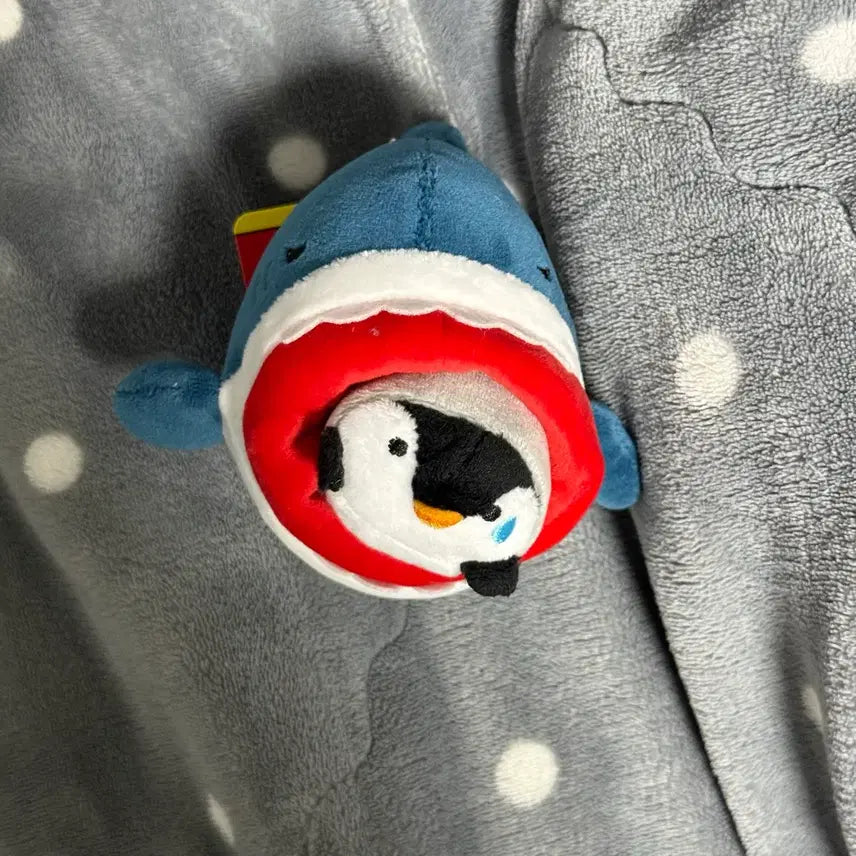 [BUNJANG] Shark Penguin Plush Keychain / 상어 펭귄 인형 키링