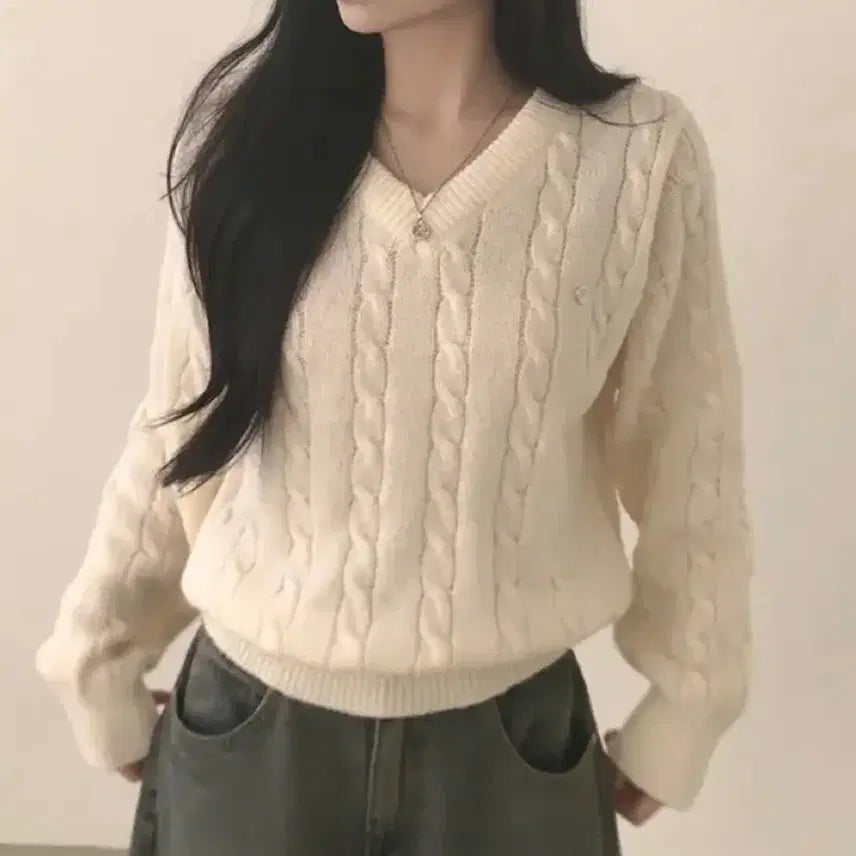 [BUNJANG] Ivory Knit Sweater / 아이보리 니트