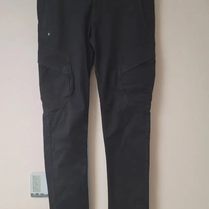 [BUNJANG] Stone Island Cargo Pants Black / 스톤아일랜드 카고 팬츠 블랙