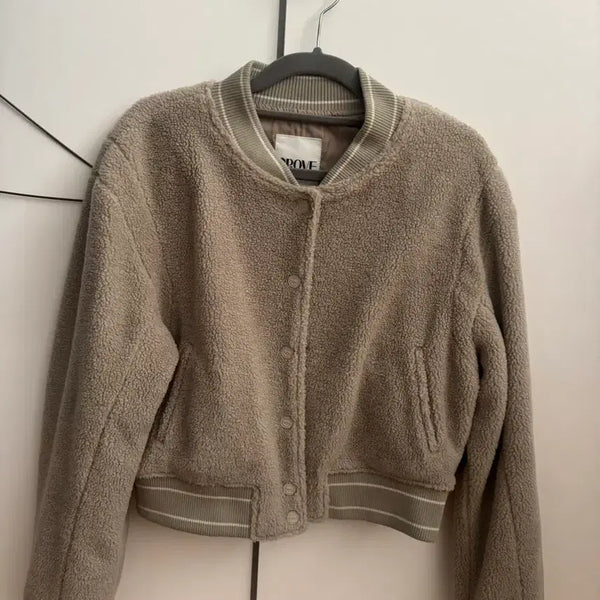 [BUNJANG] GROVE Mendes Fleece Bomber Jacket / 그로브 GROVE 멘데스 뽀글이 점퍼 잠바