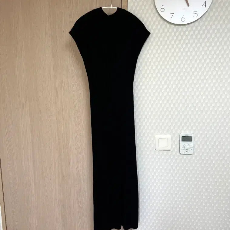 [BUNJANG] Black Ribbed Knit Dress / [새상품] 블랙 골지 니트 원피스