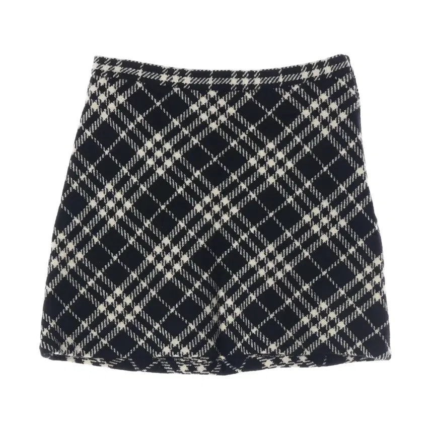 [BUNJANG] Burberry Check Pattern 100% Wool Mini Skirt Black / 버버리 체크 패턴 울 100% 미니 스커트 블랙