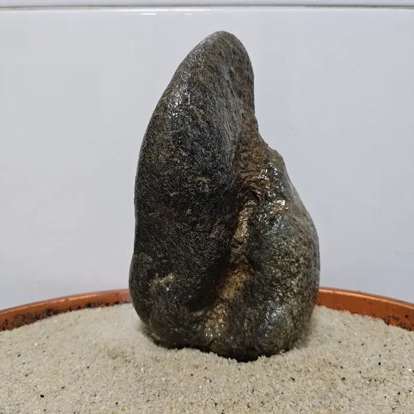 [BUNJANG] Natural Stone 'Waterfall Stone' Decorative Rock (Approx. 20cm) / 수석 자연석 입경 건 폭포석 크기 20센치정도