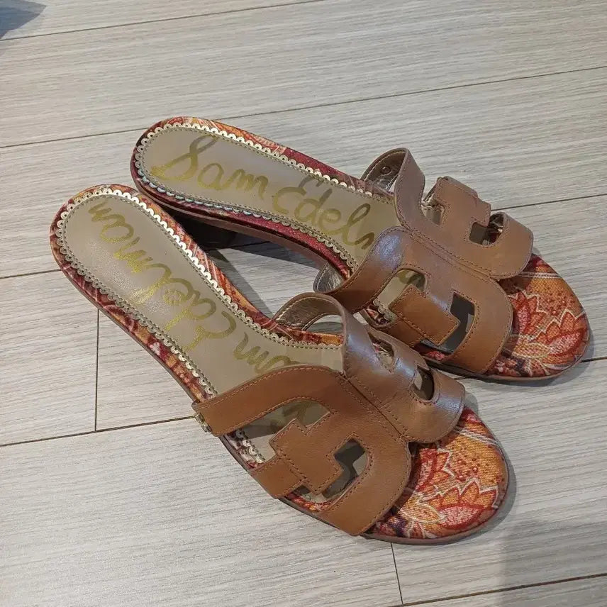 [BUNJANG] Sam Edelman Patterned Sandals Brown 245 / 샘 에델만 샌들 브라운 패턴 샌들 245