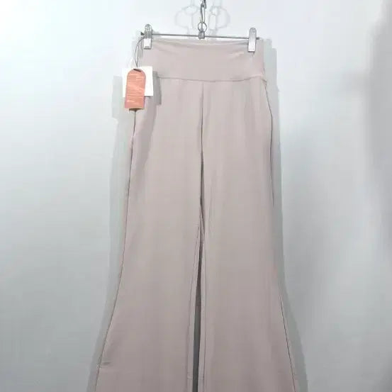 [BUNJANG] Conch Bootcut Yoga Pants (M, 27 Inch) / M 27 새상품 conch 요가바지 필라테스의류
