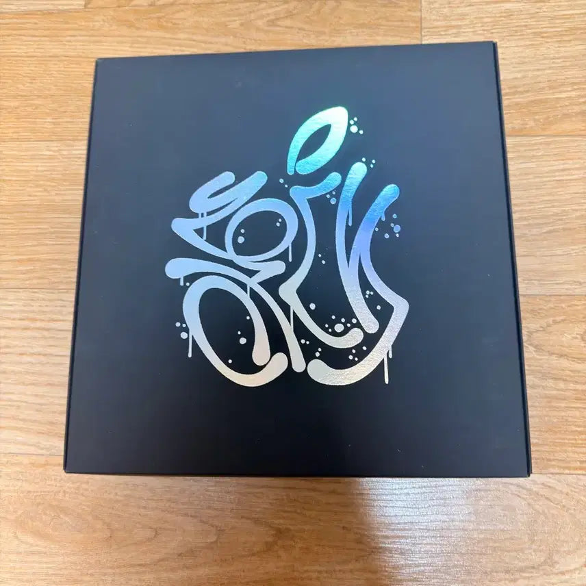 [BUNJANG] Apple Store Hongdae Opening Commemorative Item (Sealed) / 애플스토어 홍대 오픈기념품(미개봉)