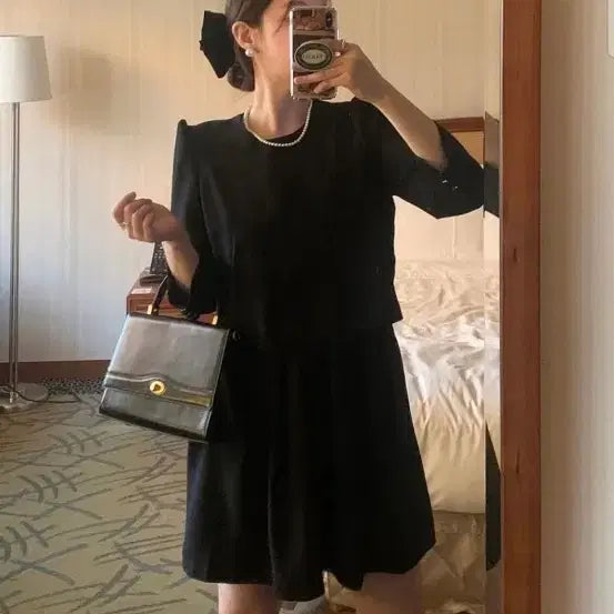 [BUNJANG] The Tailor Back Button Mini Black Dress / 더테일러 백버튼 미니 블랙원피스 판매