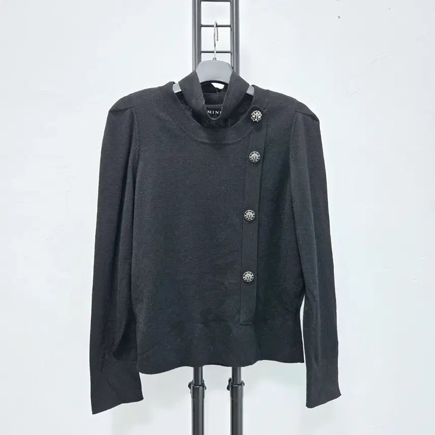 [BUNJANG] MINE 100% Wool Button Detail Knit Black / 정품 마인 MINE 모 100% 버튼 포인트 니트 블랙
