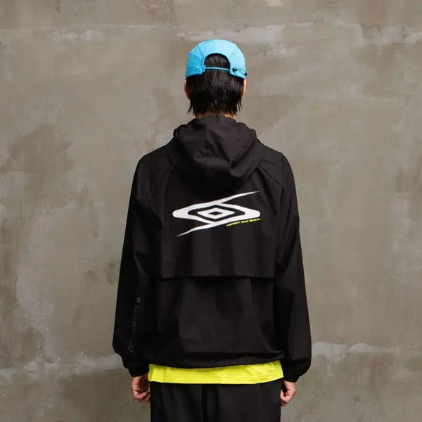 [BUNJANG] Umbro Night Run Basic Hooded Jacket Black XL / 엄브로 나이트런 베이직 후드형 자켓 블랙XL(UQ321SJK92)