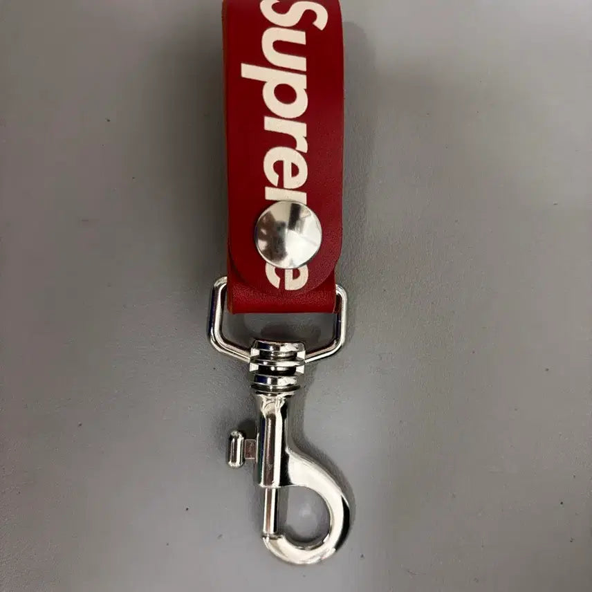 [BUNJANG] Supreme Leather Key Loop 21ss / 슈프림 레더 키 루프 21ss