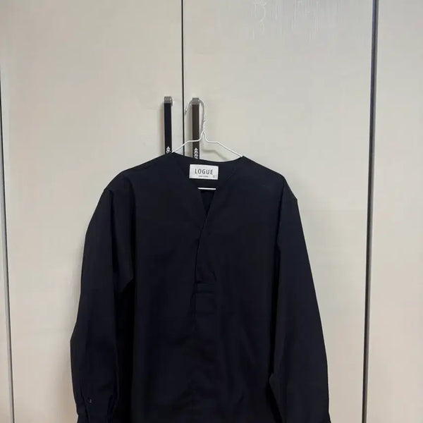 [BUNJANG] Black Shirt Size 100 / 검정 셔츠 100