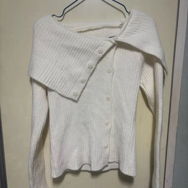 [BUNJANG] Ivory Off-Shoulder Knit Sweater / 아이보리 오프숄더
