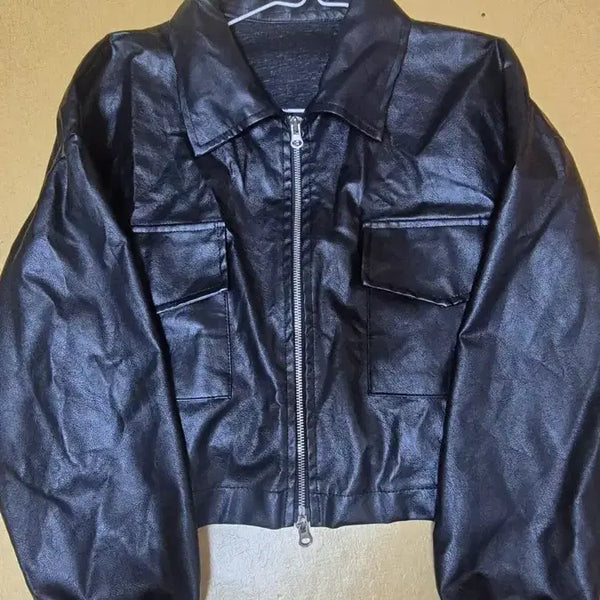 [BUNJANG] Black Cropped Leather Jacket / 크롭 레더자켓