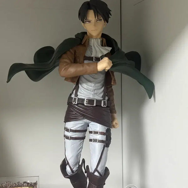 [BUNJANG] Attack on Titan Levi Ackerman Figure / 진격의 거인 리바이 피규어