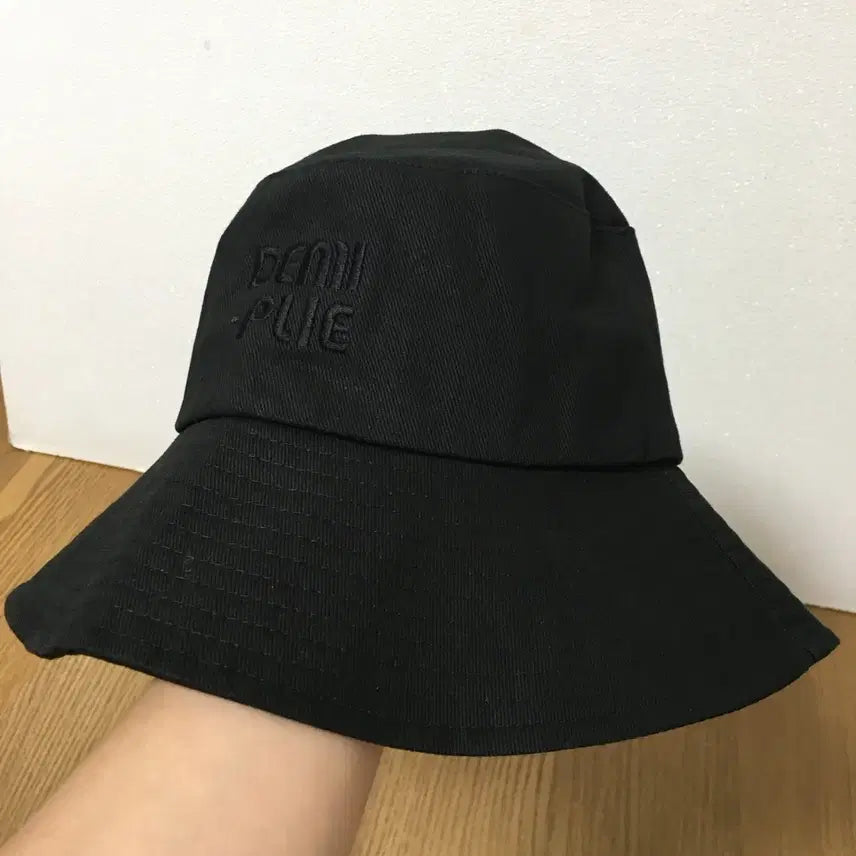 [BUNJANG] SJSJ Bucket Hat / SJSJ 에스제이 버킷햇