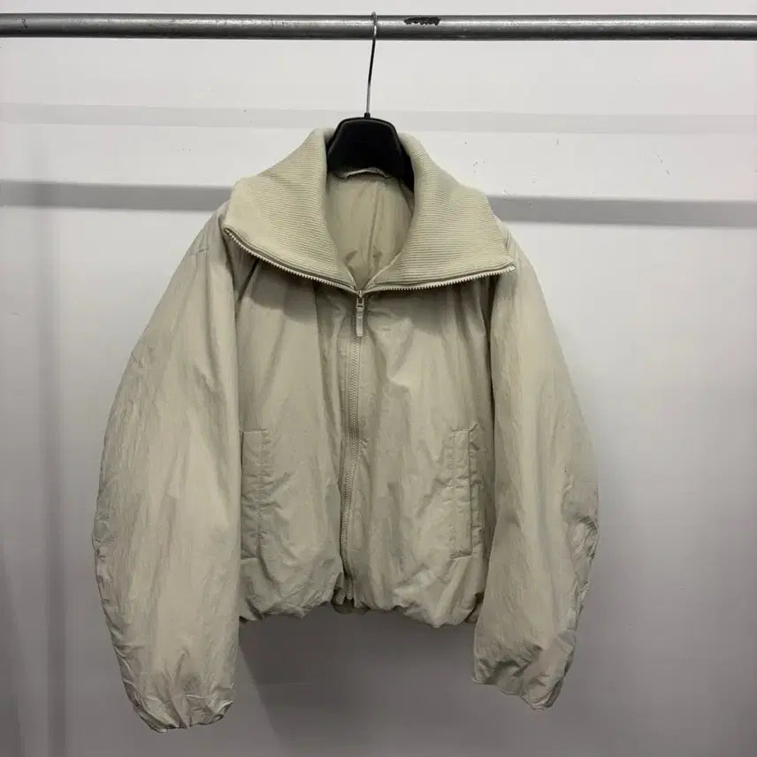 [BUNJANG] Uniqlo U Lemaire Pufftech Blouson Jacket / (S) 여성용 유니클로 U 르메르 pufftech 퍼프테크 블루종 패딩 점퍼 자켓