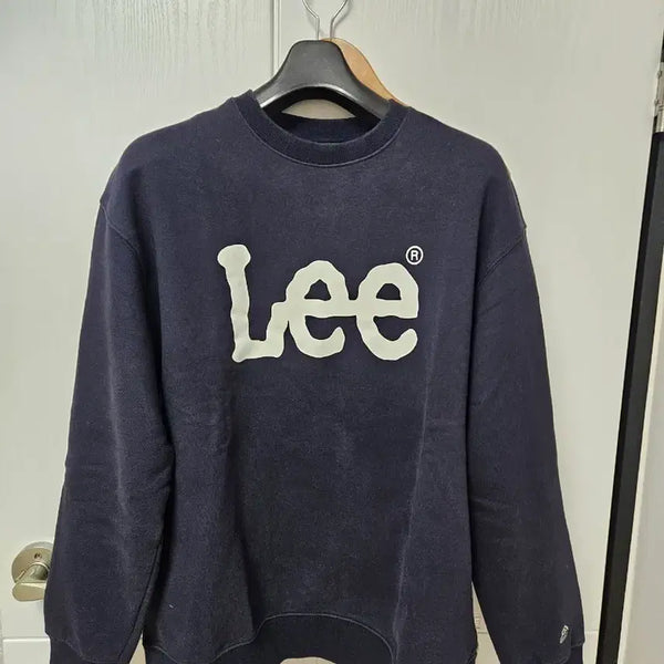 [BUNJANG] Unisex Navy Sweatshirt (L) / Lee맨투맨(네이비 L)