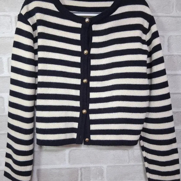[BUNJANG] INOUF Flutter Stripe Crop Cardigan / [INOUF] 이너프 플러터 단가라  크롭 가디건(두께감있음) 입으면 더예쁨
