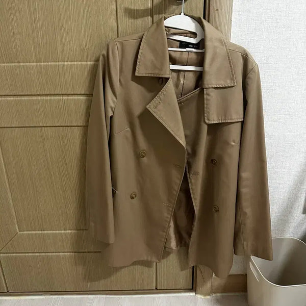 [BUNJANG] Beige Short Trench Coat / 숏 트렌치코트 베이지