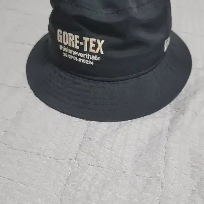 [BUNJANG] thisisneverthat Gore-Tex Bucket Hat Black / 디스이즈네버댓 고어텍스 버킷햇 블랙