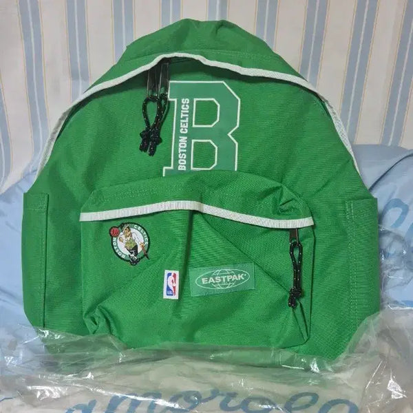 [BUNJANG] Eastpak Boston Celtics Backpack Green / 이스트팩 보스턴 셀틱스 백팩 그린 새상품