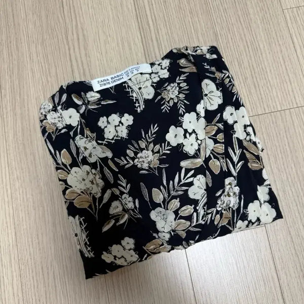 [BUNJANG] ZARA Beige Floral Pattern Shirt / ZARA 저랑 베이지 플라워 꽃무늬 셔츠