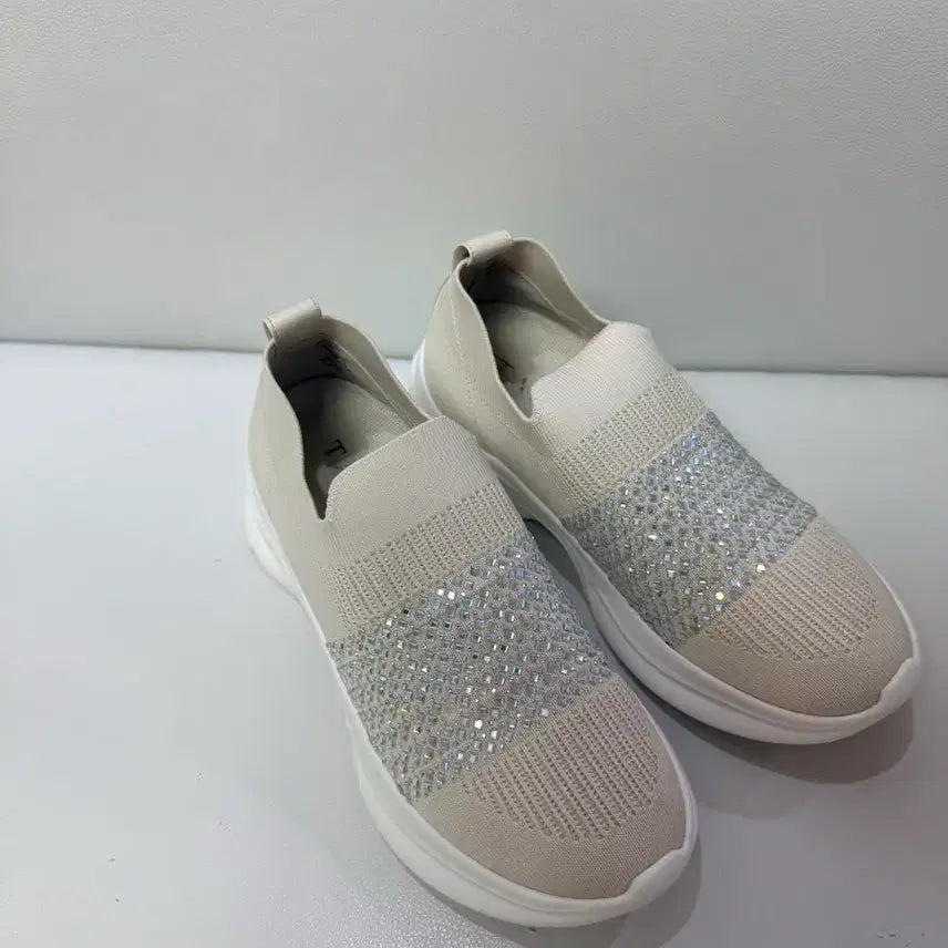 [BUNJANG] Miso Pe Knit Sneakers / 미소페 니트스니커즈