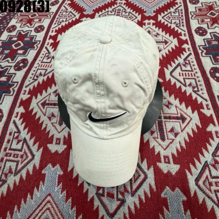 [BUNJANG] Nike Beige Baseball Cap / 나이키 볼캡 베이지 0928