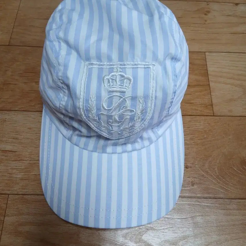 [BUNJANG] Dolce & Gabbana Striped Cap Hat Size 57 / 돌체앤가바나 스트라이프 캡모자 57사이즈.여성
