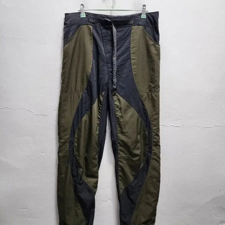 [BUNJANG] GLACK Two-Tone Nylon Track Pants / GLACK 나일론 투톤 트랙팬츠