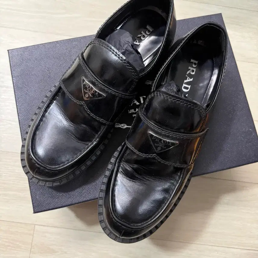 [BUNJANG] Prada Chocolate Brushed Leather Loafers / 프라다 초콜릿 브러시드 가죽 로퍼
