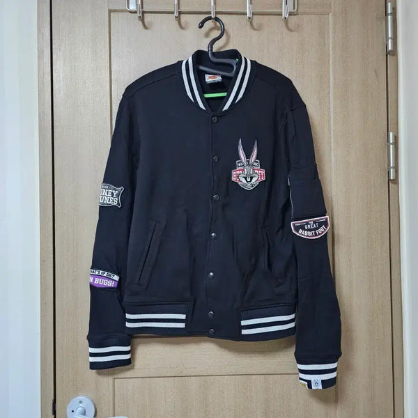 [BUNJANG] Looney Tunes Stadium Jacket (Size 95) / [95] 루니툰즈 스타디움 자켓