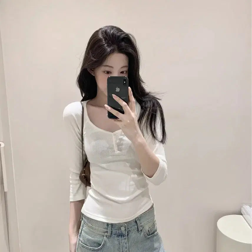 [BUNJANG] Genio Bella 7-Button 3/4 Sleeve Top Ivory / 제니오 벨라 7부 버튼티 아이보리
