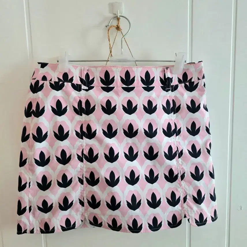 [BUNJANG] WAAC Golf Skirt Size 64 / 와이드앵글 골프스커트 64