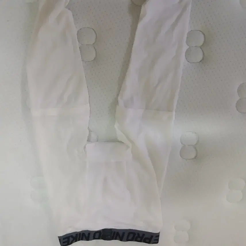 [BUNJANG] Nike Pro Compression Shorts White Size 85 / 나이키 프로 화이트 컴프레션 반바지