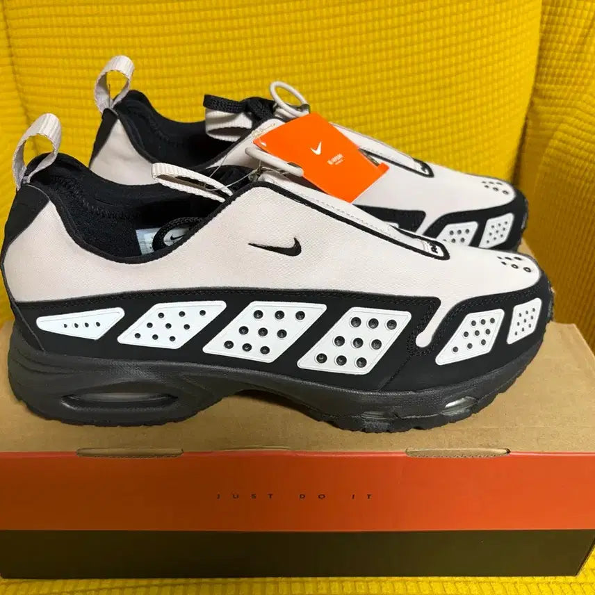 [BUNJANG] Nike Air Max Thunder SNDR Platinum/Black / 나이키 에어맥스 썬더 SNDR 플래티넘/블랙. 260mm