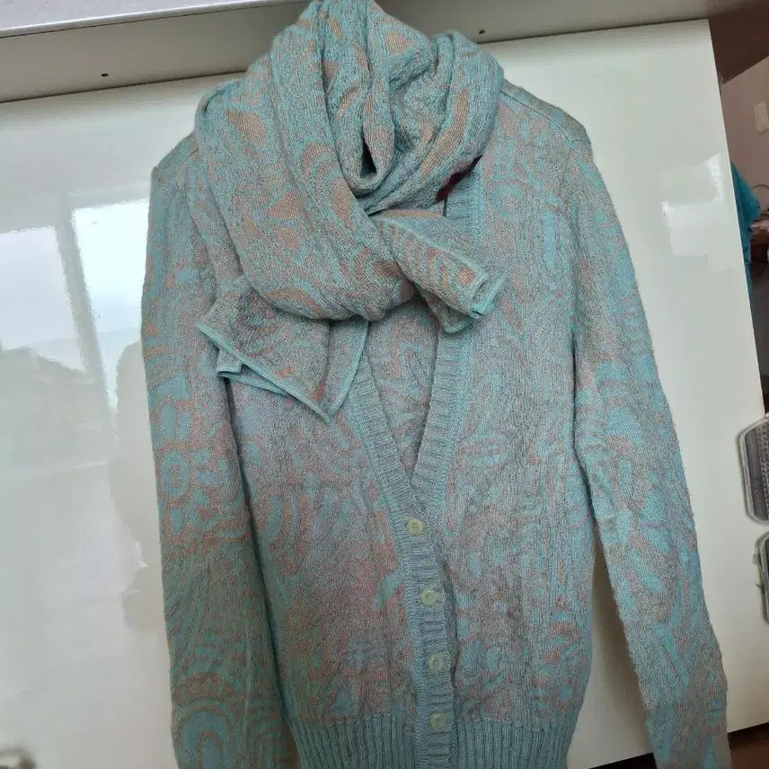 [BUNJANG] Mizoni Mint Knit Cardigan & Vest Set with Gold Thread Pattern / 미쏘니 (정품)