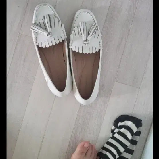[BUNJANG] Women's White Loafers - Size 240 / 로퍼240