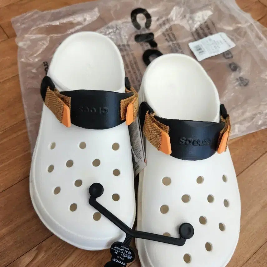 [BUNJANG] Crocs Classic All Terrain Clog White / 크록스 클래식 올터레인 클로그 화이트